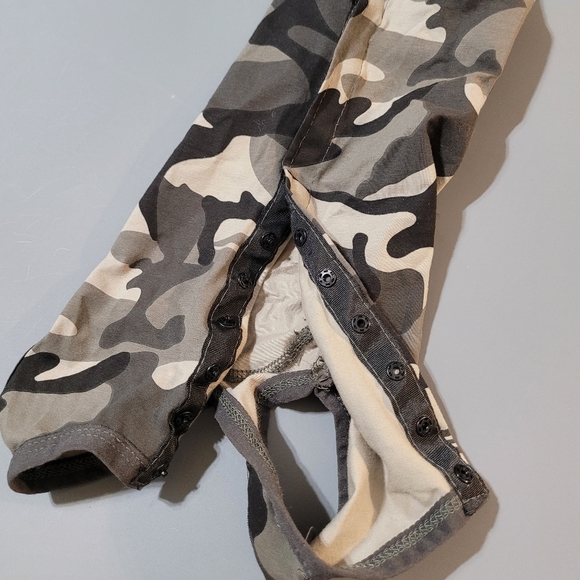 NEW Dog Shirt/PJ's~Camo~Small~Plastic Snaps - Picture 3 of 7